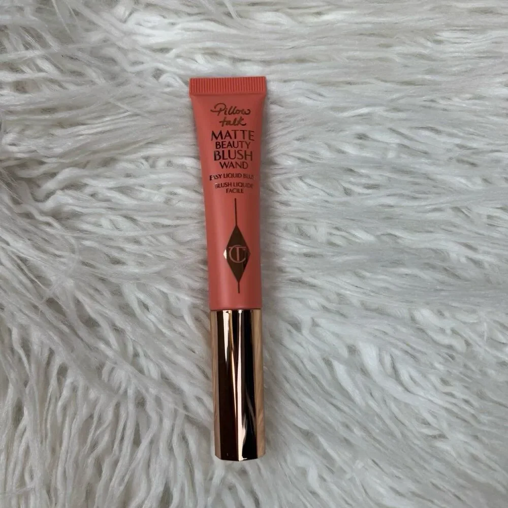 Charlotte Tilbury Matte Beauty Blush Wand Peach Pop